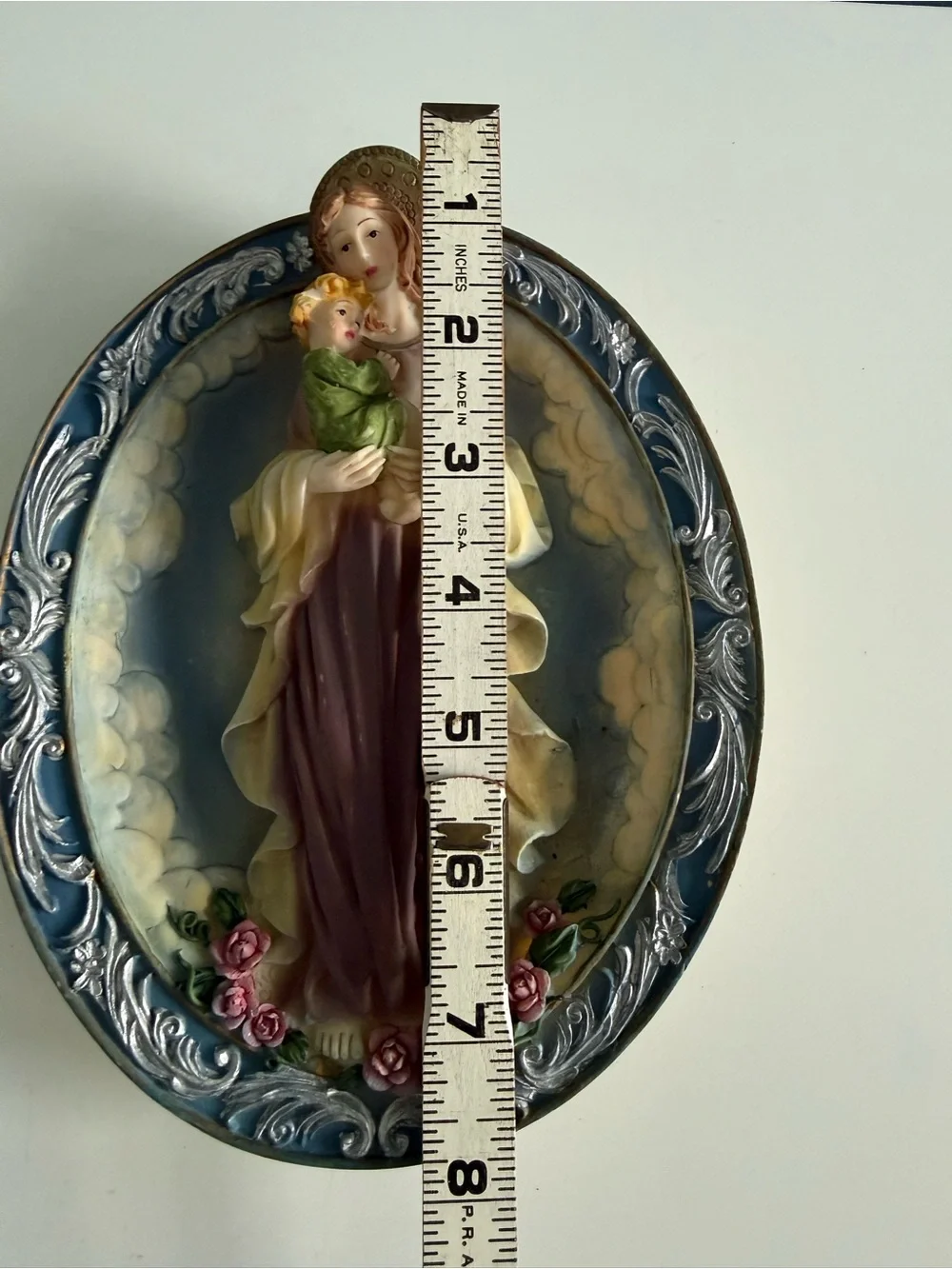 Vintage Madonna & Child Resin 3D Oval Wall Plaque